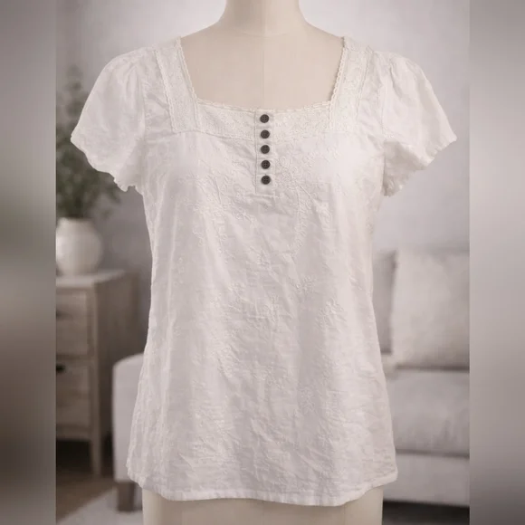Dressbarn White Embroidered Lace Blouse | Cottagecore Top | Size 1X - Picture 1 of 5